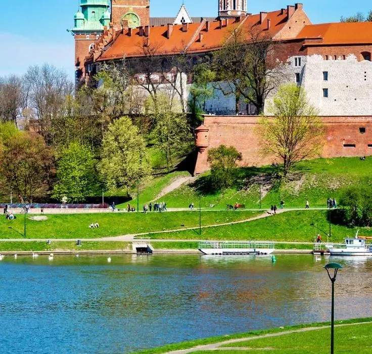 Air-Conditioned Apartment In The City Center, Old Town-1