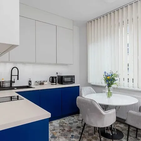 Air-Conditioned Apartment In The City Center, Old Town-2